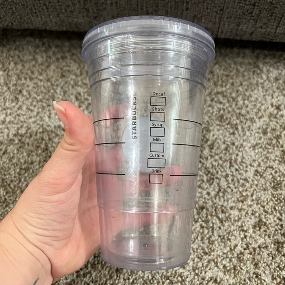 Starbucks Clear Grande Acrylic Cold Cup Tumbler (16oz) - Picture 2 of 4
